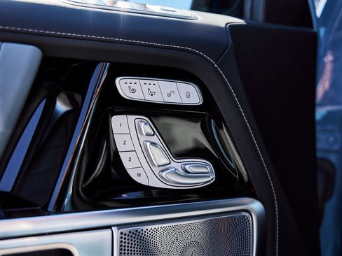 Used 2025 Mercedes-Benz G 63 AMG 4MATIC image 35