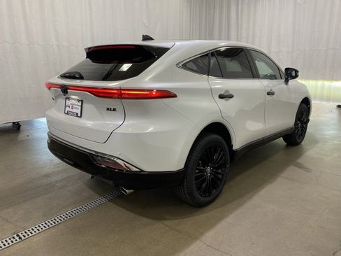 Certified 2024 Toyota Venza Nightshade image 4