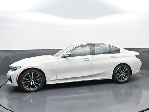 Used 2021 BMW 330i xDrive Sedan w/ Driving Assistance Package AWD/4WD image 4