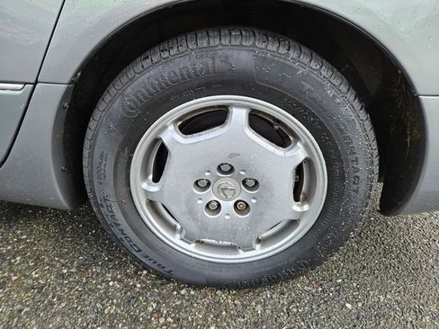 Used 2002 Lexus LS 430 image 9