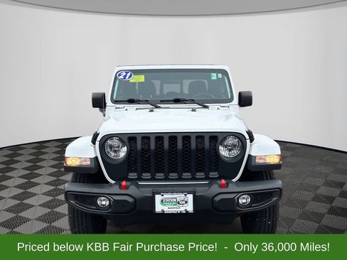 Used 2021 Jeep Gladiator Sport image 2