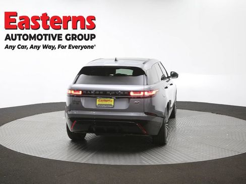 Used 2022 Land Rover Range Rover Velar R-Dynamic S image 39