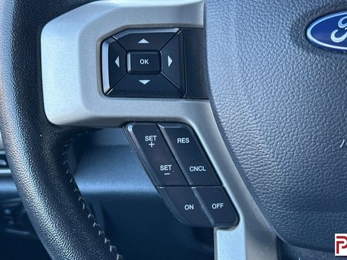 Used 2022 Ford F250 Lariat w/ Lariat Value Package image 28