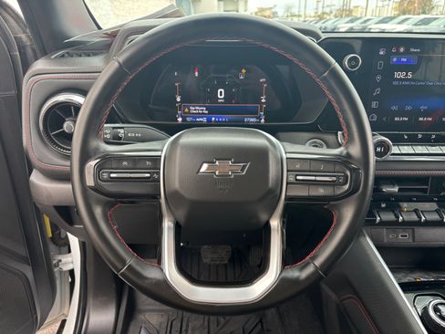 Used 2023 Chevrolet Colorado Z71 w/ Z71 Convenience Package 2 image 9