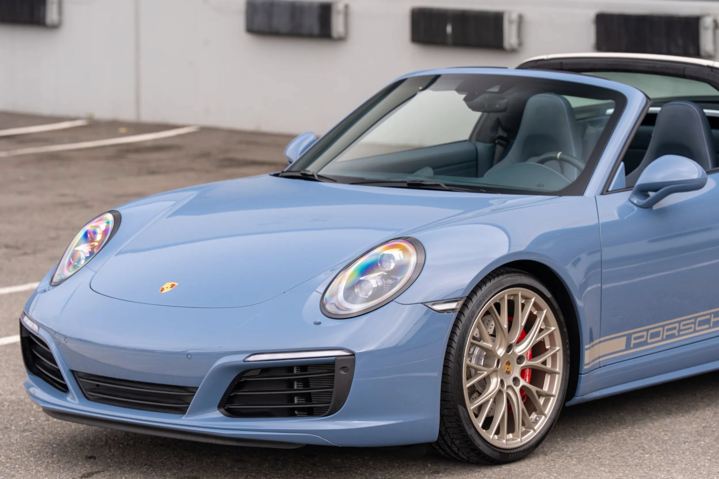 Used 2017 Porsche 911 Targa 4S AWD/4WD image 9