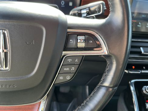 Used 2024 Lincoln Navigator Reserve image 21