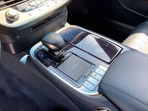 Used 2018 Lexus LS 500 AWD w/ Interior Upgrade Package image 17