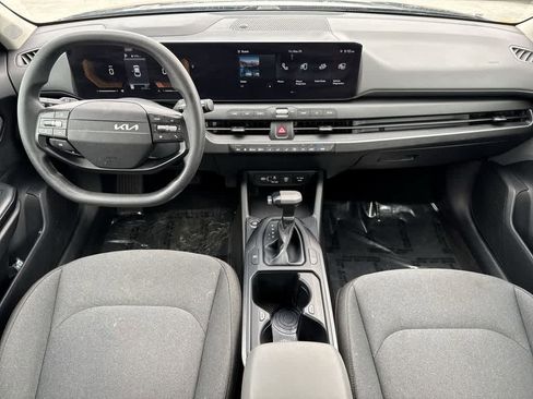 Used 2025 Kia K4 FWD image 23