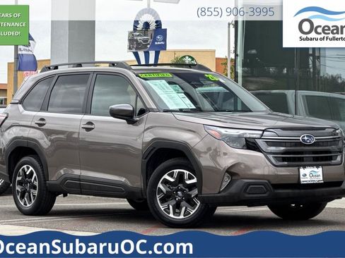 Certified 2025 Subaru Forester Premium image 1