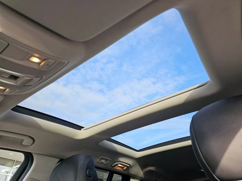 Used 2018 Mercedes-Benz GLS 550 4MATIC image 27