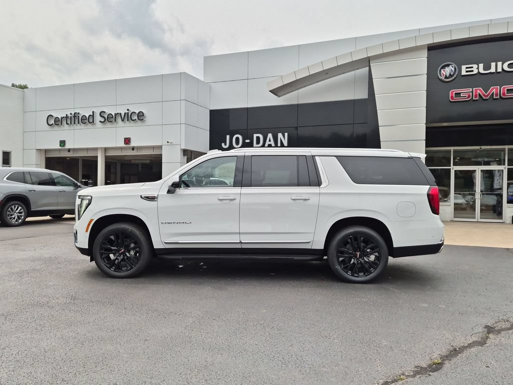New 2026 GMC Yukon XL Denali w/ Advanced Technology Package AWD/4WD image 8