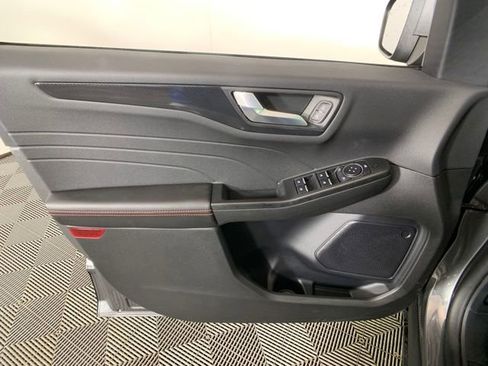 Used 2025 Ford Escape ST-Line w/ Tech Pack #1 image 31