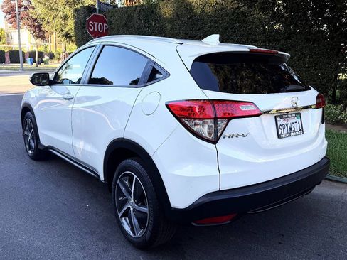 Used 2021 Honda HR-V EX image 5