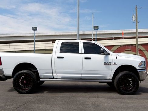 Used 2018 RAM 2500 Tradesman w/ Chrome Appearance Group AWD/4WD image 14