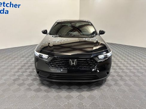 Used 2023 Honda Accord Sport image 8