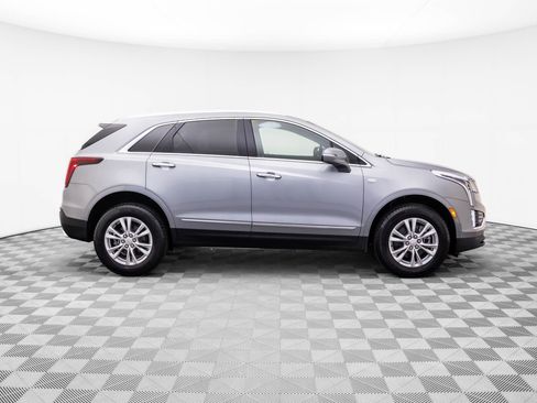 New 2026 Cadillac XT5 Luxury w/ LPO, Floor Liner Package image 6