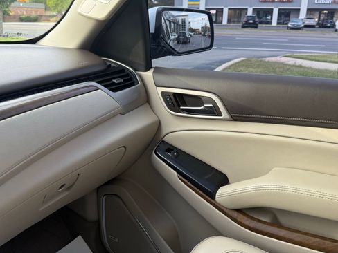 Used 2019 GMC Yukon Denali image 43