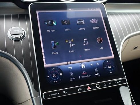 Used 2024 Mercedes-Benz C 300 4MATIC Sedan image 17