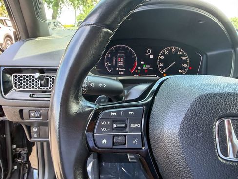 Used 2023 Honda Civic Sport image 18