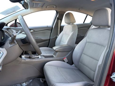 Used 2016 Chevrolet Cruze LT w/ RS Package image 9