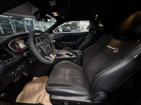 Used 2023 Dodge Challenger SRT Hellcat RWD image 36