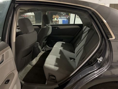 Used 2010 Toyota Avalon XL image 11