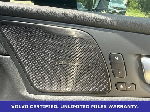 Certified 2024 Volvo XC60 T8 Ultimate w/ Protection Package Premier AWD/4WD image 10