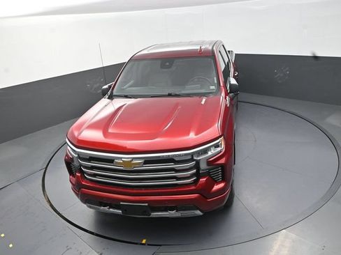 Used 2023 Chevrolet Silverado 1500 High Country w/ High Country Premium Package AWD/4WD image 13