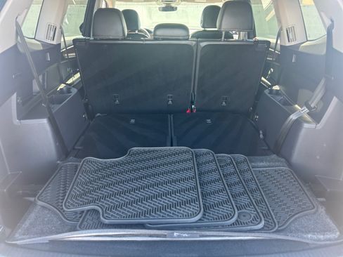 Used 2024 Volkswagen Atlas SE FWD image 31