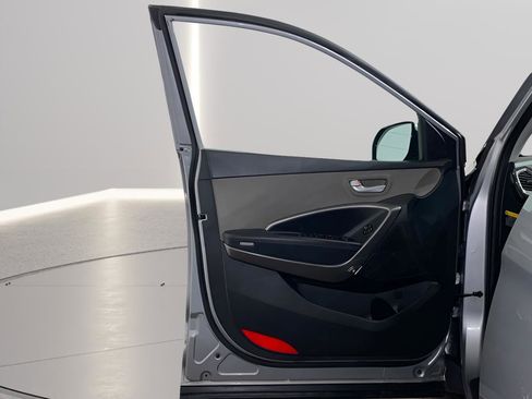 Used 2014 Hyundai Santa Fe Limited image 9