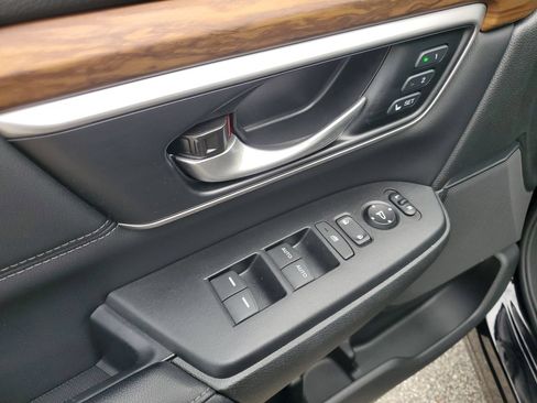 Used 2020 Honda CR-V Touring image 14