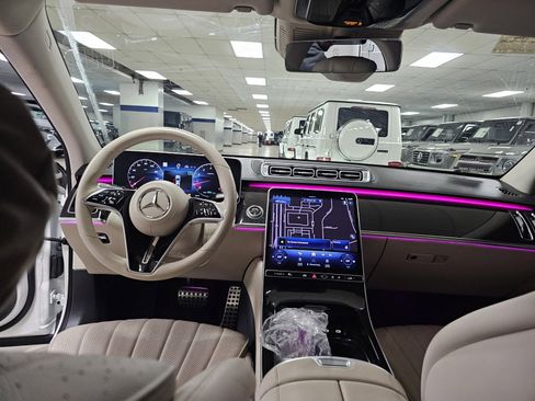 Used 2022 Mercedes-Benz S 500 S 500 image 9