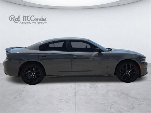 Used 2019 Dodge Charger SXT w/ Blacktop Package RWD image 8