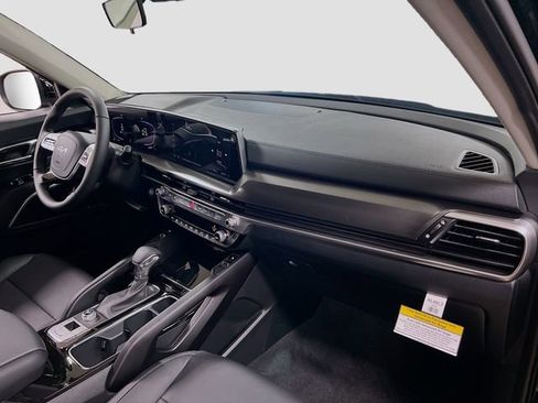 New 2025 Kia Telluride S image 33
