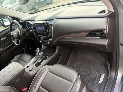 Used 2021 Chevrolet Traverse High Country w/ LPO, Floor Liner Package AWD/4WD image 23