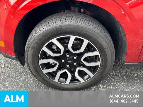 Used 2023 Ford Maverick Lariat w/ Lariat Luxury Package image 15