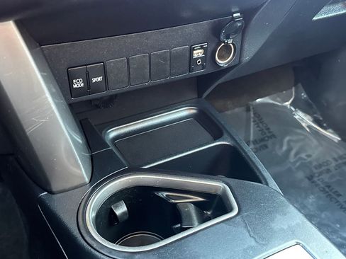 Used 2017 Toyota RAV4 XLE image 24
