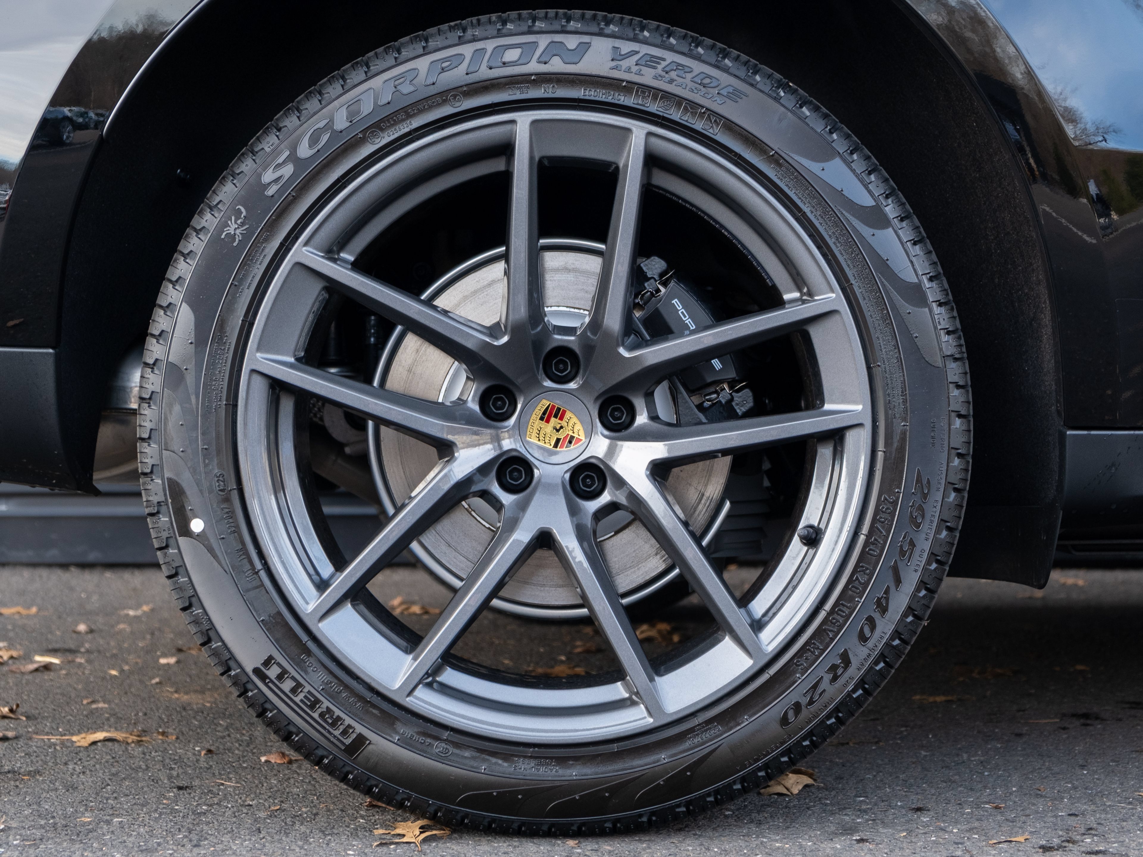 Certified 2026 Porsche Macan Turbo AWD/4WD image 14