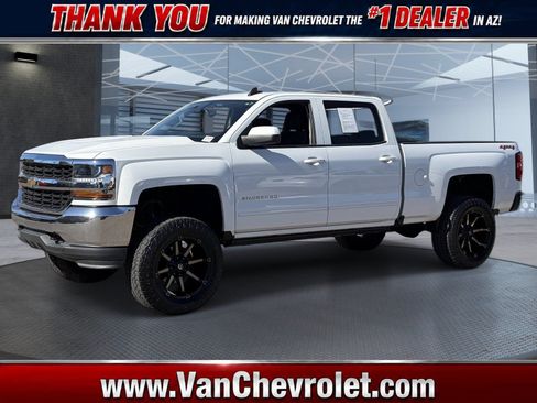 Used 2017 Chevrolet Silverado 1500 LT w/ Trailering Package AWD/4WD image 1