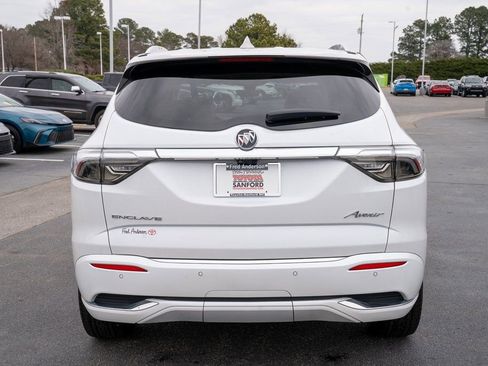 Used 2024 Buick Enclave Avenir w/ Avenir Technology Package image 4