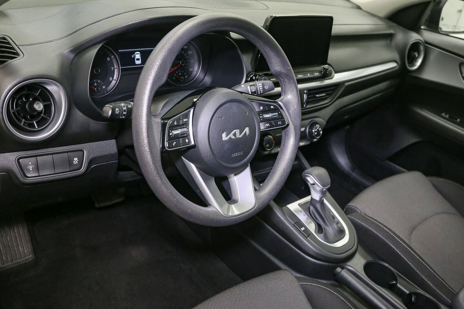 Used 2023 Kia Forte LXS FWD image 22