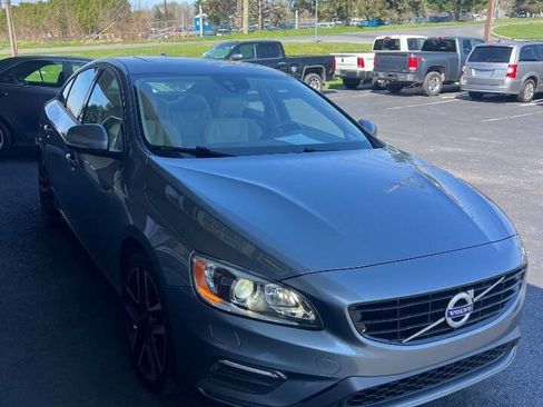 Used 2018 Volvo S60 T5 Dynamic w/ Vision Package image 5