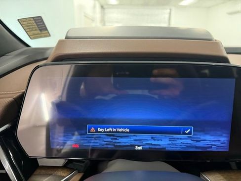 New 2026 Chevrolet Suburban High Country image 19