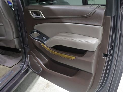 Used 2016 GMC Yukon XL Denali w/ Open Road Package image 28