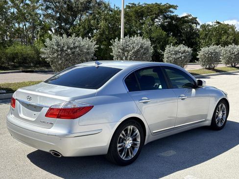Used 2009 Hyundai Genesis 4.6 w/ Technology Pkg 5 image 7