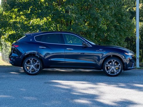 Used 2022 Maserati Levante GT image 8