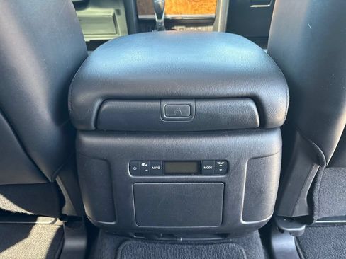 Used 2021 Nissan Armada SL w/ Captain's Chairs Package AWD/4WD image 23
