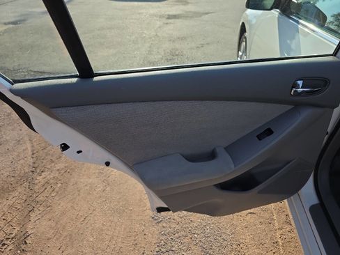 Used 2010 Nissan Altima 2.5 S w/ Convenience Plus Pkg image 17