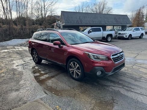Used 2019 Subaru Outback 2.5i Limited w/ Popular Package #2 image 3