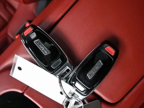 Used 2023 Audi e-tron GT Premium Plus w/ Performance Package image 11